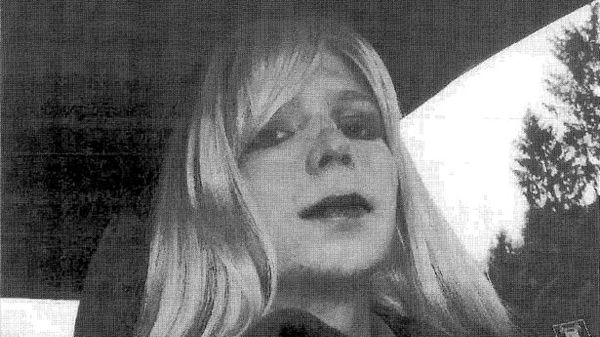 Judge approves Chelsea Manning name change request
