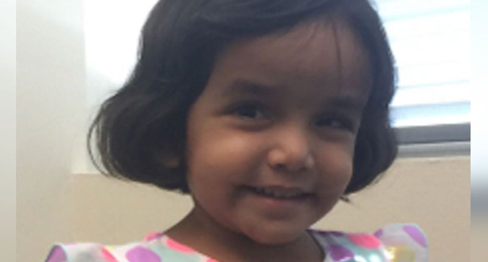 Texas dad sends toddler to coyote-infested alley as punishment -- now she is missing