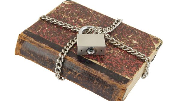 Concerned Idaho citizen calls police over public banned book giveaway to high school students