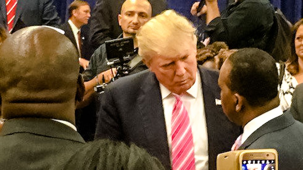 Here are seven reasons the media shouldn't let Trump move on from Birtherism