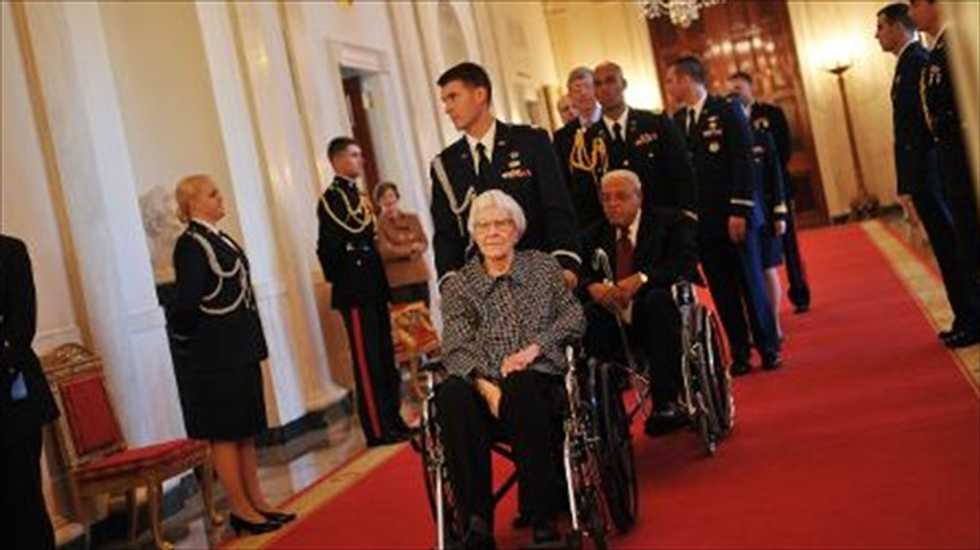 Alabama officials: Harper Lee wants her second novel published