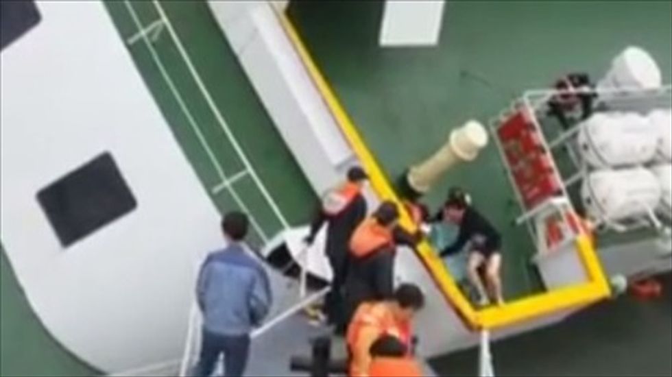 Captain says warnings over South Korean ferry were ignored