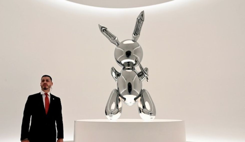 Jeff Koons work sells for $91.1 million, record for living artist