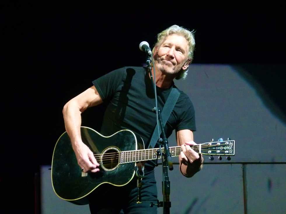 Pink Floyd's Roger Waters and Nick Mason call for Rolling Stones to boycott Israel