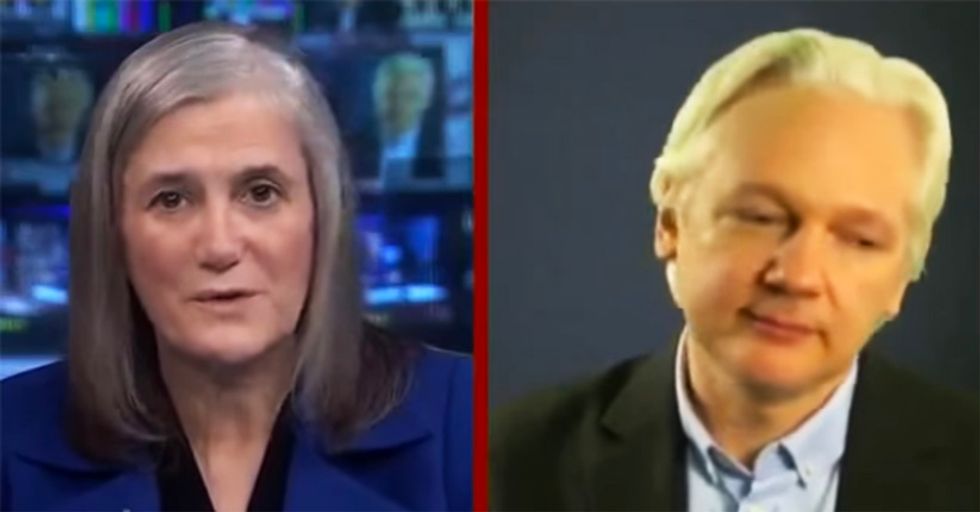 Watch Amy Goodman grill evasive Julian Assange over his connections to Trump pal Roger Stone