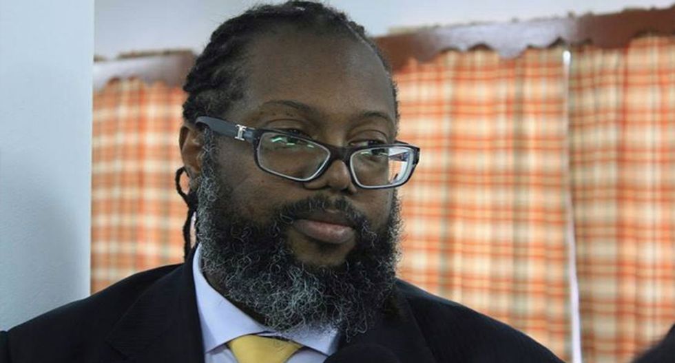 Prominent black lawyer denied entry into exclusive club while whites were buzzed in