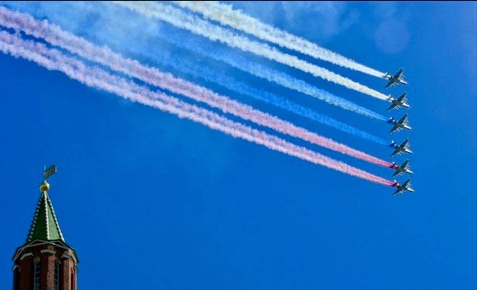 Russia shows off military hardware in Red Square parade