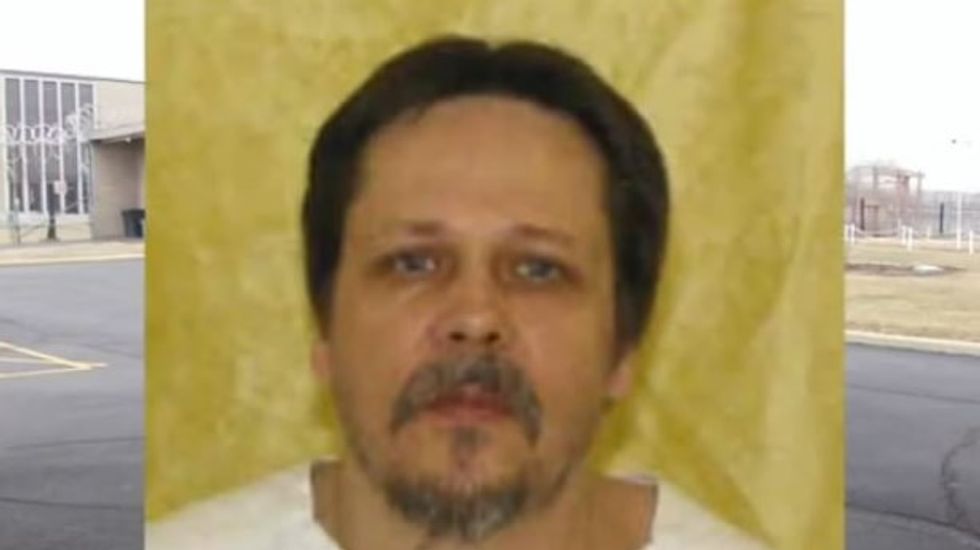 Family suing state after Ohio inmate's 25-minute execution with new drug mix