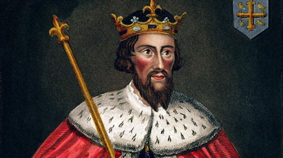 Alfred the Great's remains found in Winchester, say archaeologists
