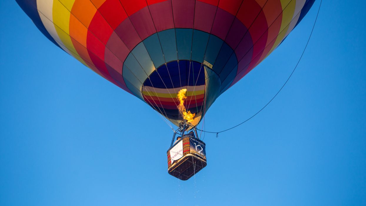 Hot air balloon crash kills 4 in Arizona
