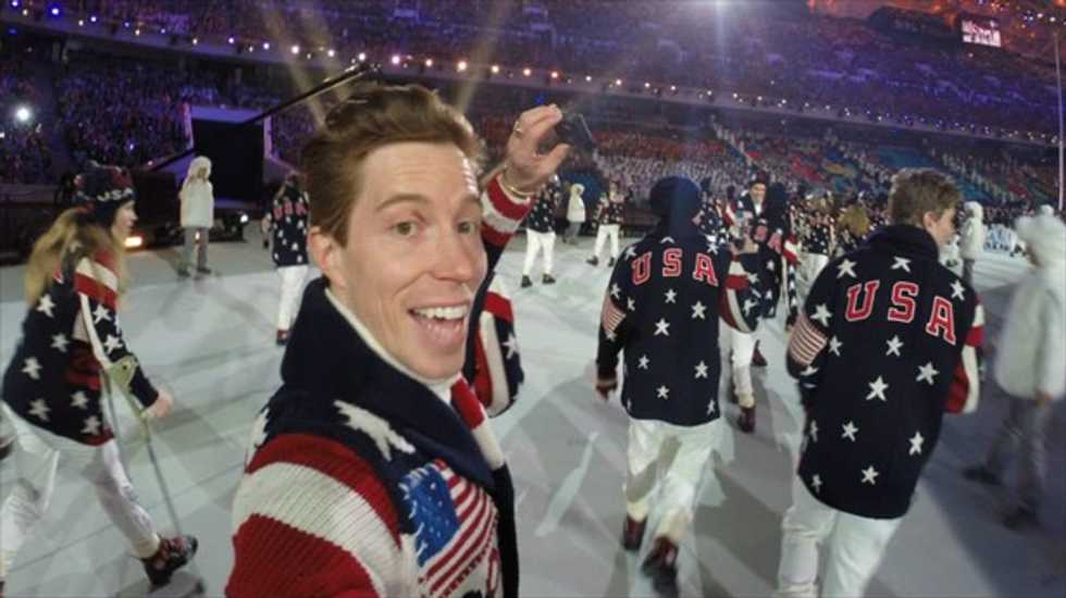 Olympic snowboarders jumping over -- and around -- ban on displaying logos