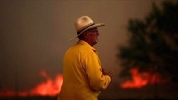 New Mexico wildfire rages through Navajo Reservation