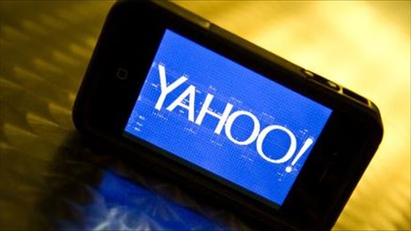 Yahoo buys vanishing message app Blink
