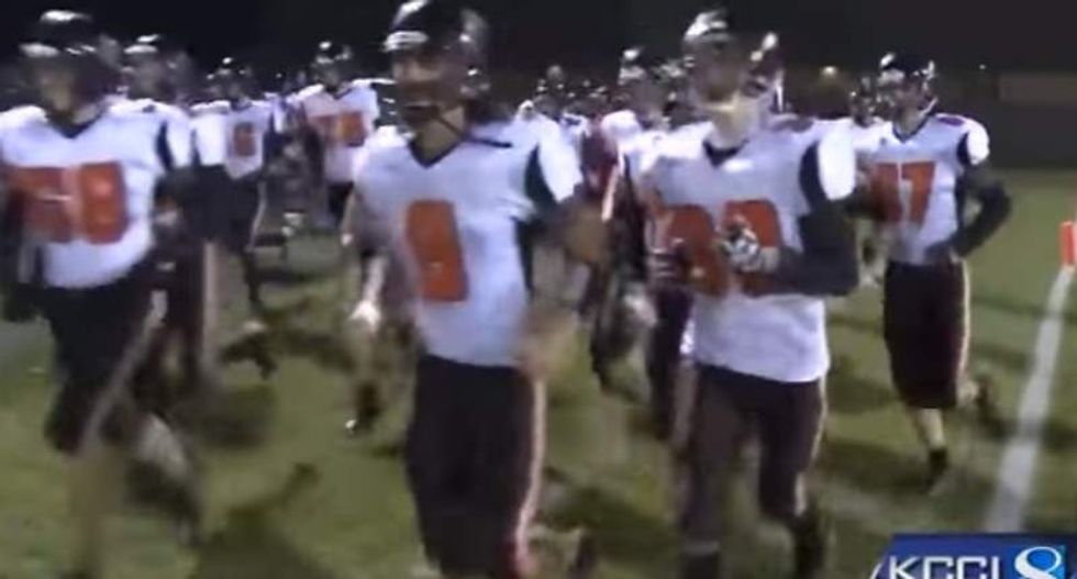 Texas broadcaster apologizes for slurring black high school football players as 'Cougroes'