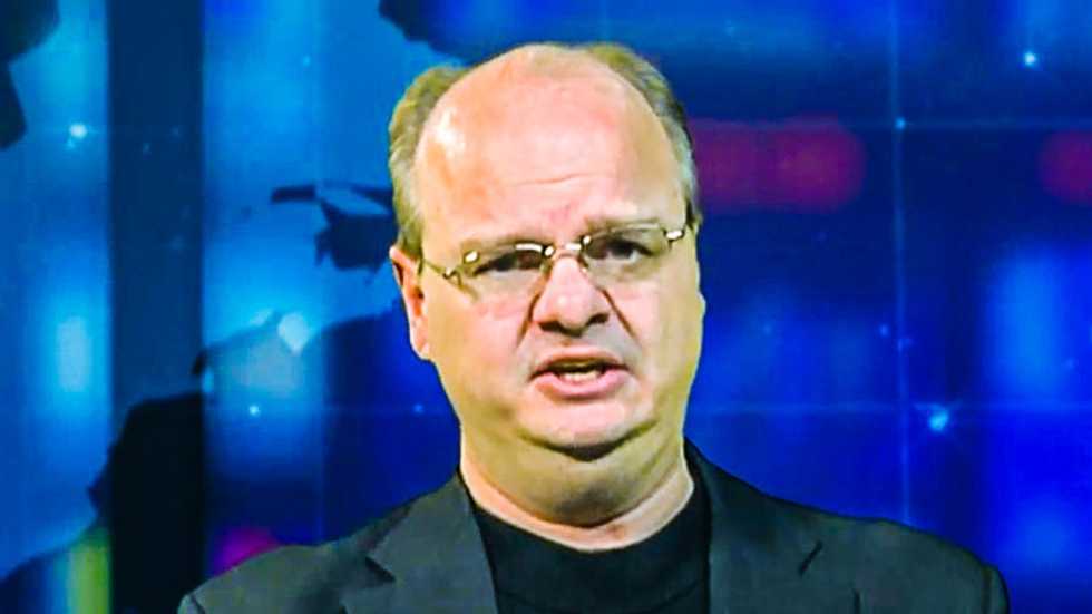 Ex-Navy chaplain tells transgender girl: 'Man up' or get a 'spanking' and an exorcism