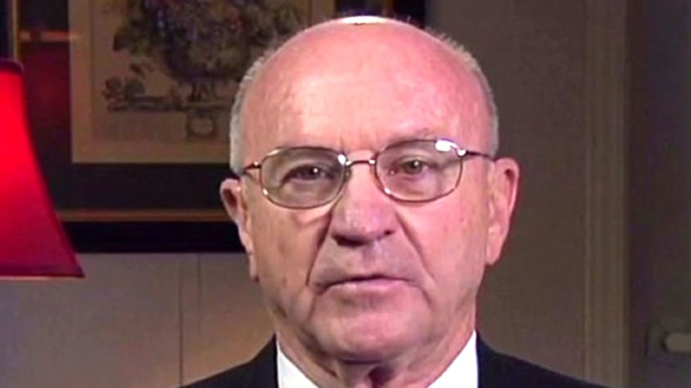 Anti-gay Houston official threatens to recall lesbian mayor if nondiscrimination bill passes