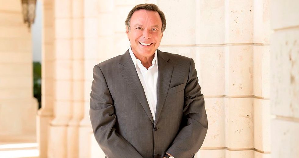 This Trump-hating GOP sugar daddy is shelling out $2 million to register Latino Florida voters