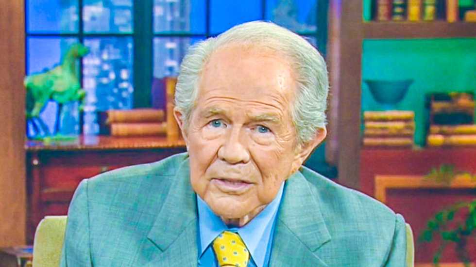 Pat Robertson: Don't 'get your father busted' if he threatens mom with a gun