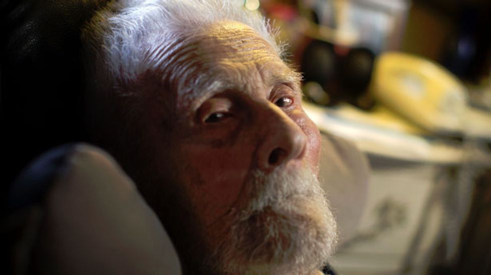 Alexander Imich -- world's oldest man -- dies in New York at age of 111