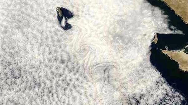 NASA satellite spies atmospheric double whammy