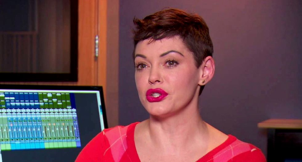 Drug case against US actress Rose McGowan to go ahead
