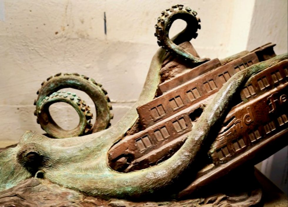 Sculptor gets laughs in New York with monuments to fake tragedies