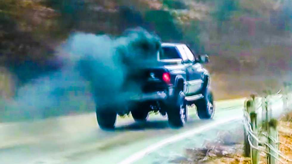 Rolling Coal: Conservatives ‘screw’ Obama by modifying trucks to spew toxic black smoke