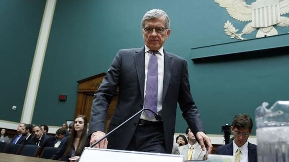 With 1 million comments, U.S. net neutrality debate nears first marker