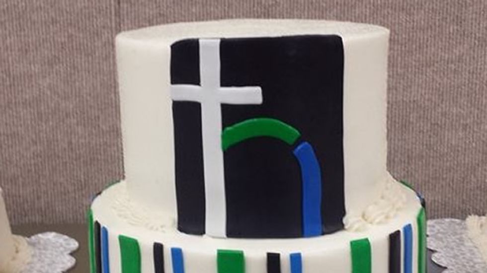 OR bakery that refused wedding cakes for same-sex couples now bakes ex-gay cakes