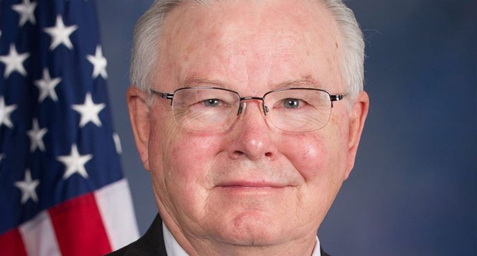 Texas GOP congressman Joe Barton sorry for graphic nude photo of him on social media