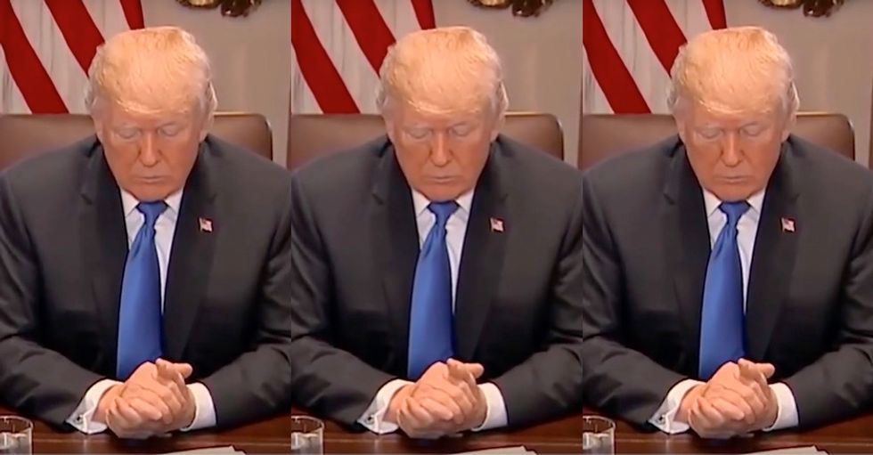 As poll numbers hit new low Trump begs supporters to ‘pray’ for the wall