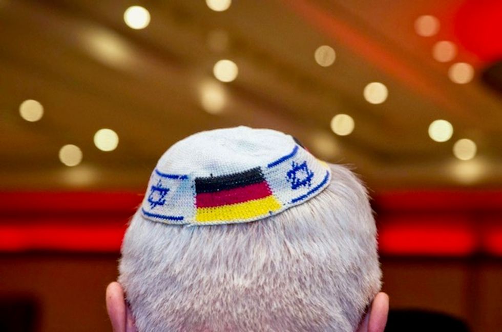 German government urges wearing of Jewish kippa