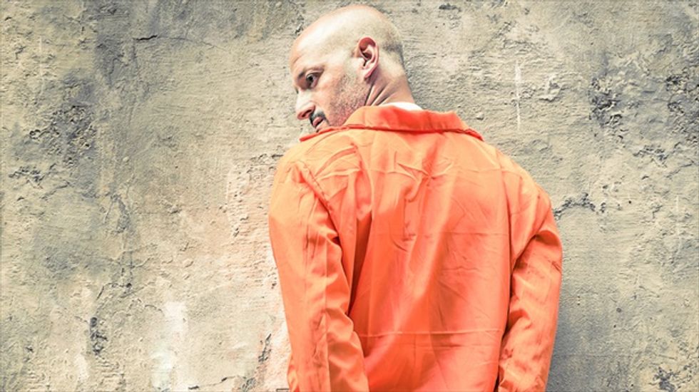 Private prison worker tried to have inmate murdered: report