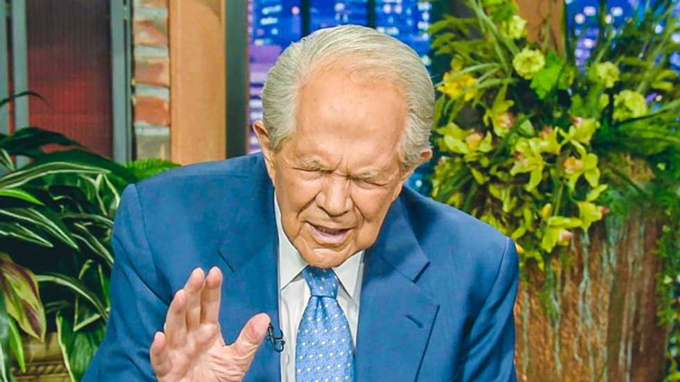 Pat Robertson knows why Robin Williams killed himself: 'The heathen' worships false gods