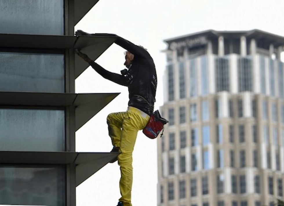 'French Spiderman' arrested after scaling Manila skyscraper