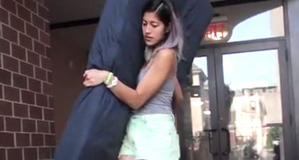 College student carries mattress around campus to protest lack of sanctions against rapist