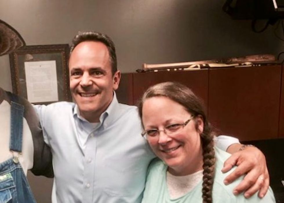 Kim Davis must pay $222,000 in couples’ legal fees, says Kentucky governor who sought her support before election