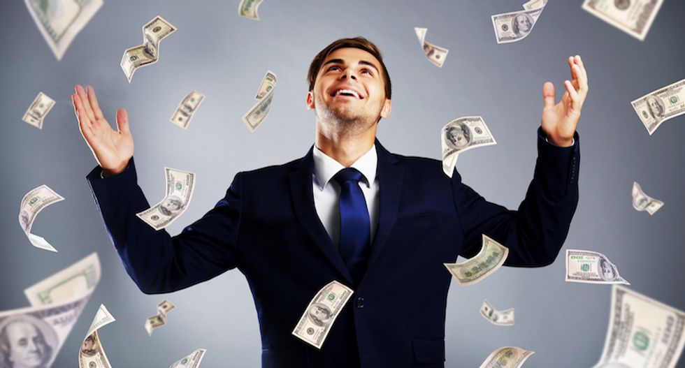 Health insurance company on the verge of crippling Obamacare profits handsomely from the government