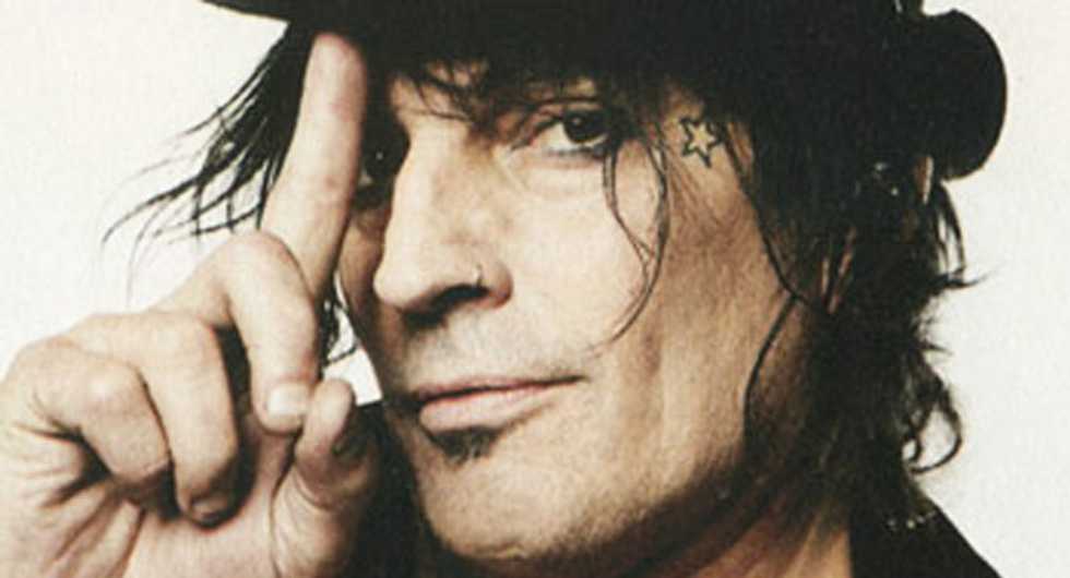 Mötley Crüe rocker Tommy Lee bashes 'f*cking' Trump and his 'd*ckhead' supporters