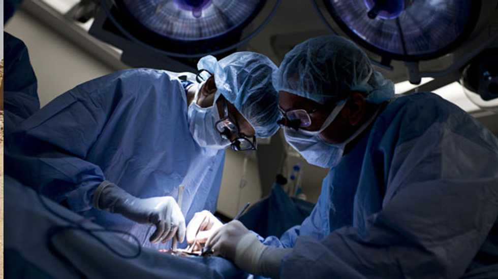 New invisibility cloak could help surgeons, drivers