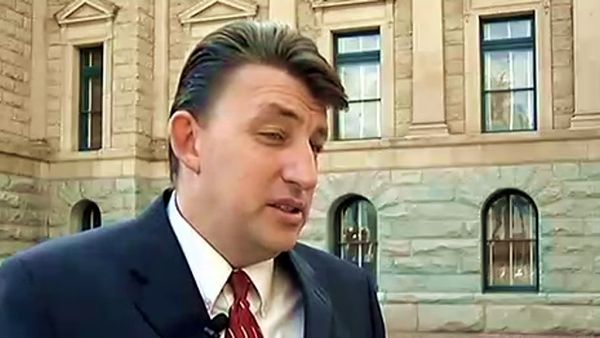 Arizona Republican wants to jail undocumented immigrants for using public bathrooms