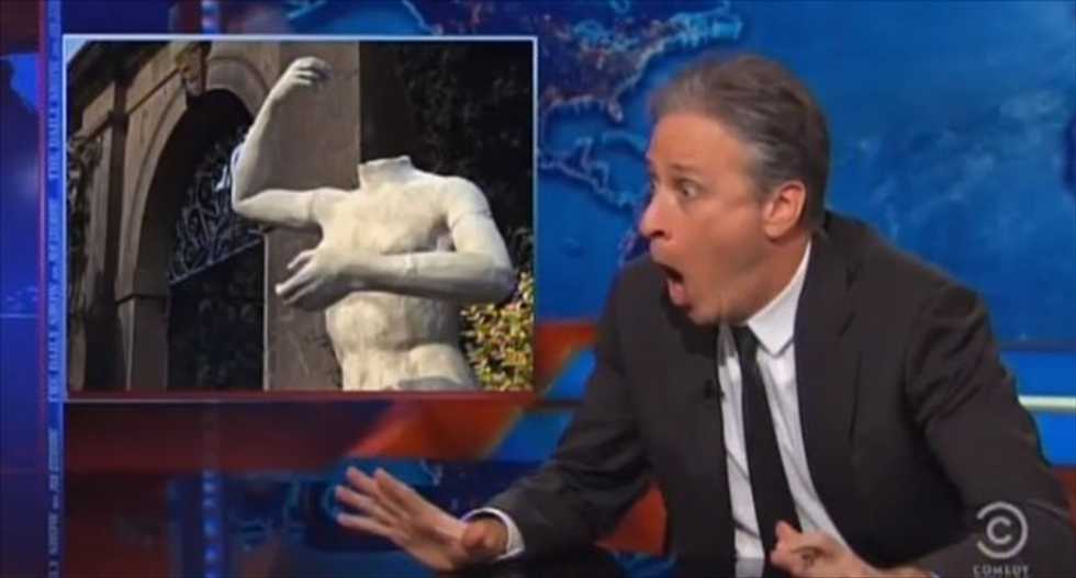 Jon Stewart: Chris Christie's 'comfort with corruption' will cost him in 'invisible' GOP primary