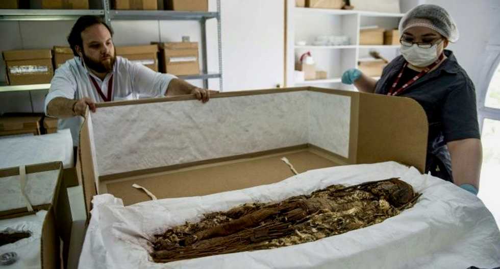Scans unveil secrets of world's oldest mummies