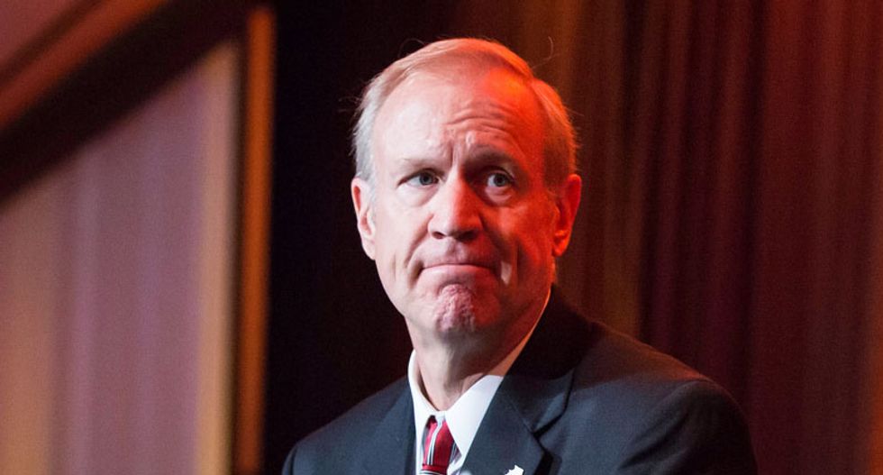 Judge overturns Illinois governor's anti-union order