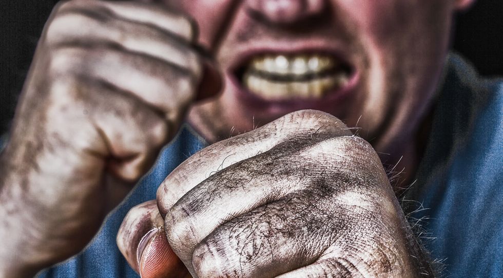 Trump fan threatens to punch reporter at Western Sizzlin steakhouse over paper’s Clinton endorsement