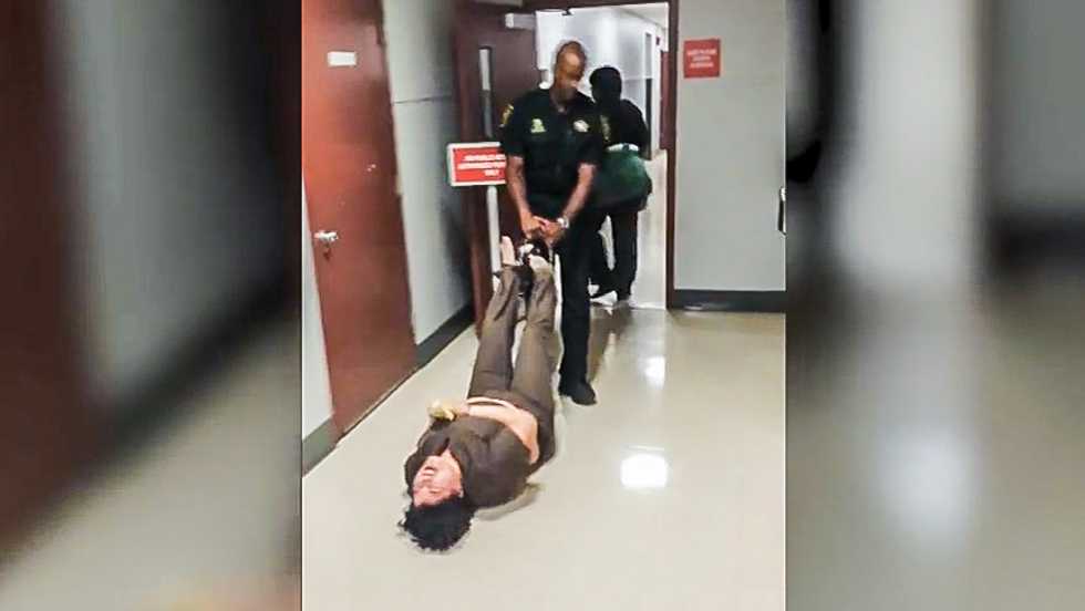 'Truly barbaric': Florida deputy drags mentally ill woman through courthouse by shackled feet