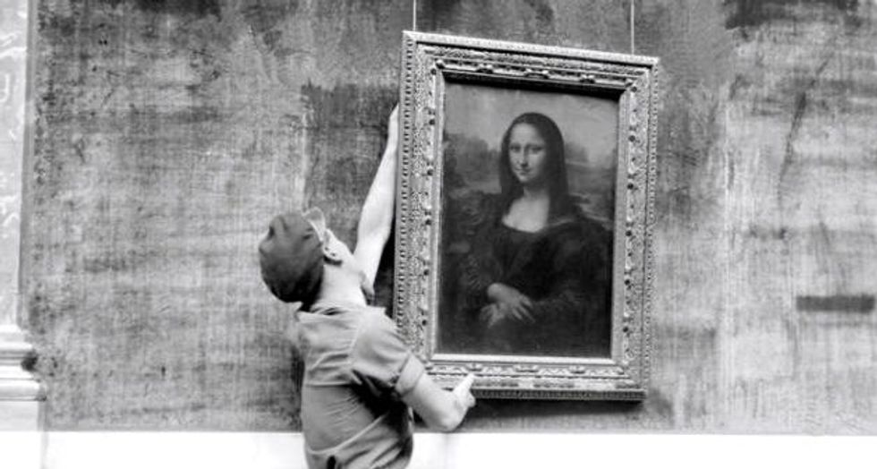 Archaeologists find bone fragments in hunt for 'real' Mona Lisa