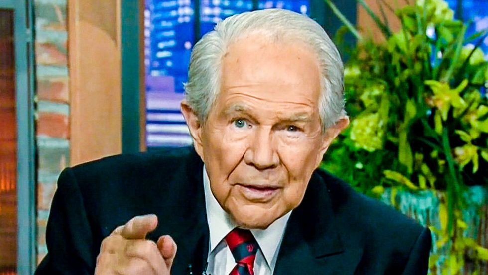 Pat Robertson to grandparents: Take grandkids 'away' from atheist parents and send them to a Christian school