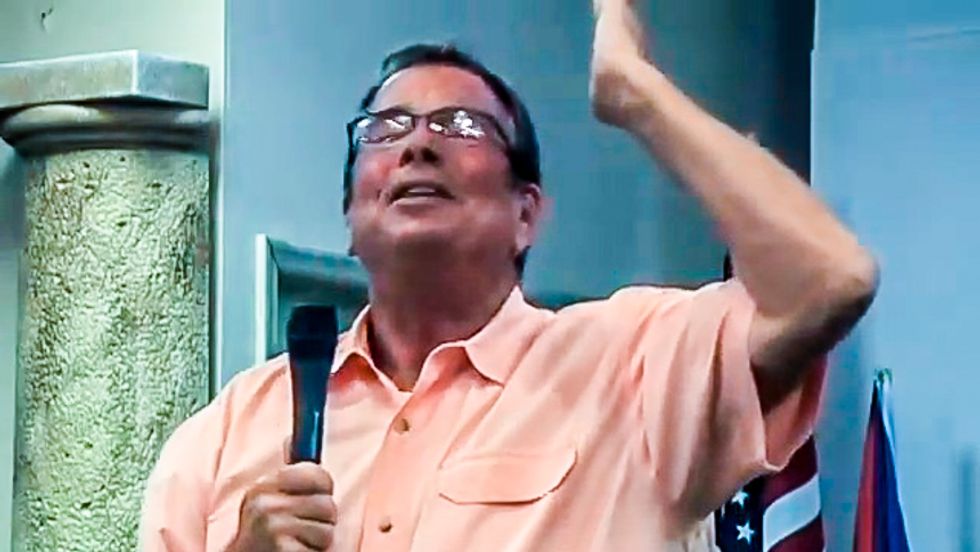 Benham brothers' dad shouts at transgender women using bathrooms: 'I'd drag that queen right out'