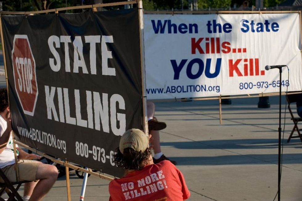 Executions in US slow as states take second look at capital punishment